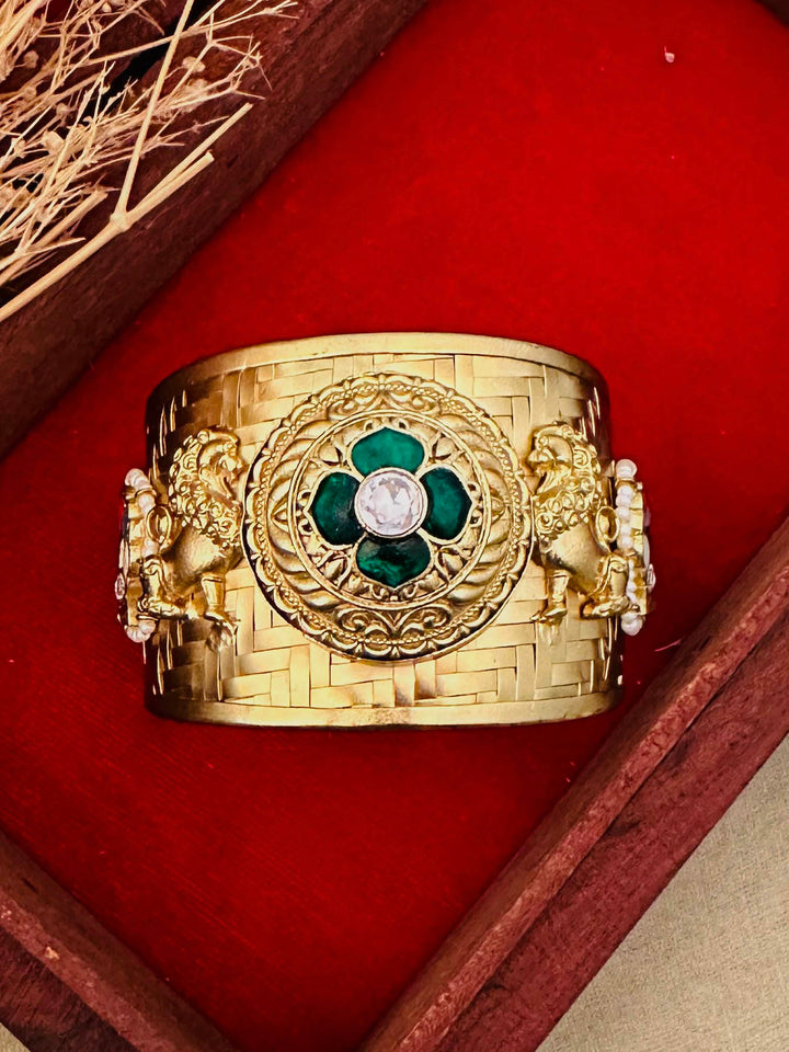 CC-BRAC5GR - Green Color Gold Plated Mishr Bracelet