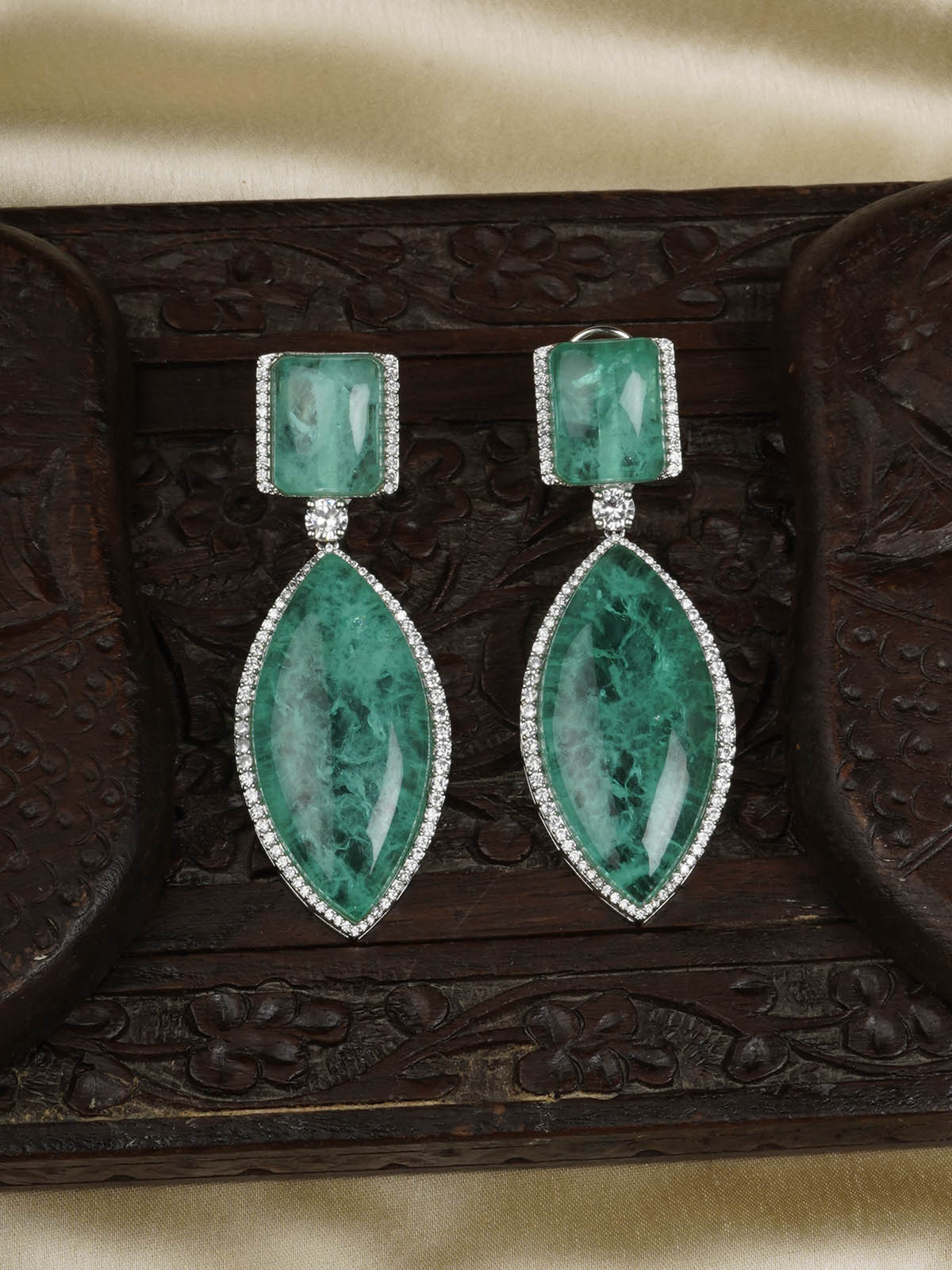 CC-EAR11GR - Green Color Silver Plated Contemporary Earrings