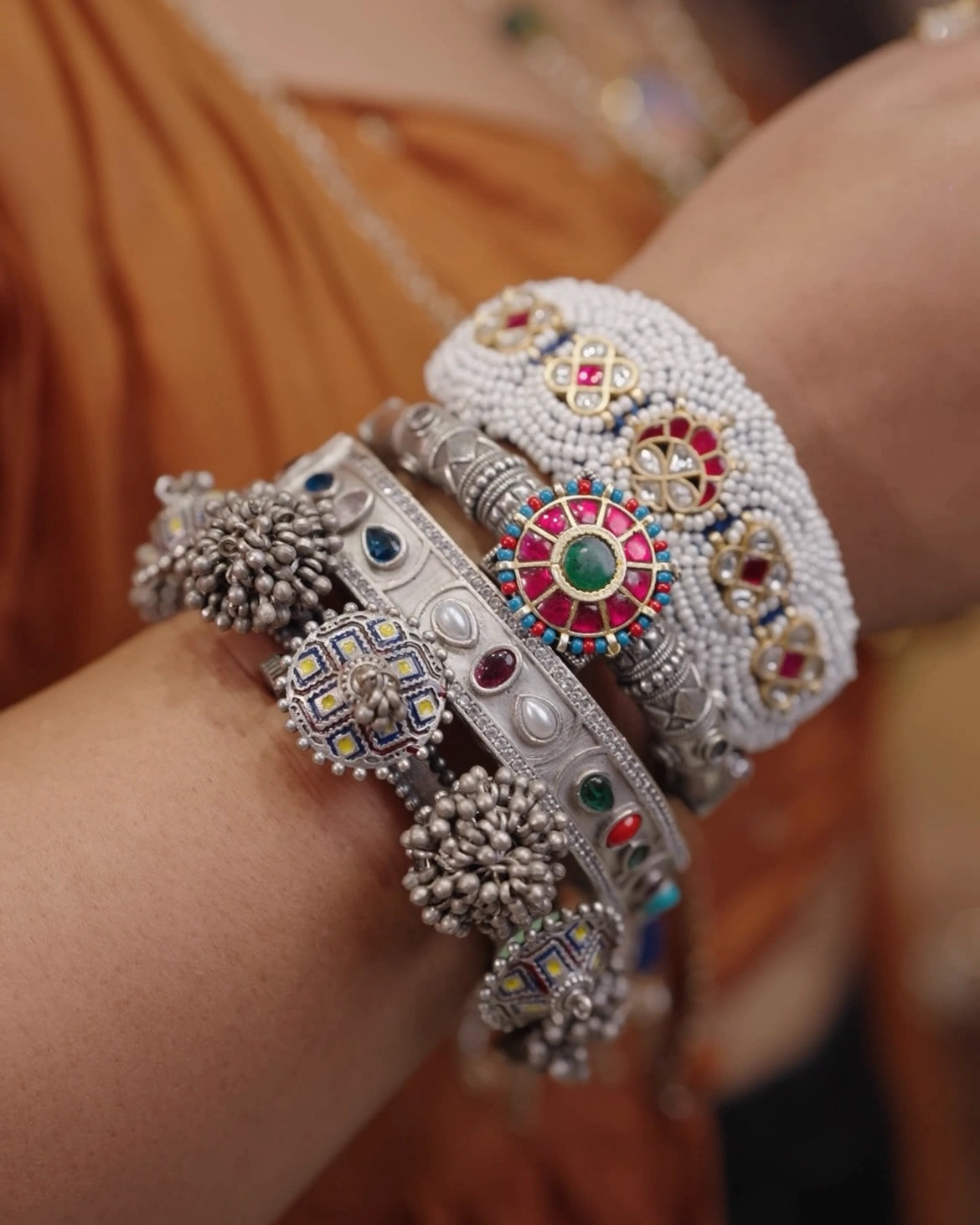 Dastak Hand Stack