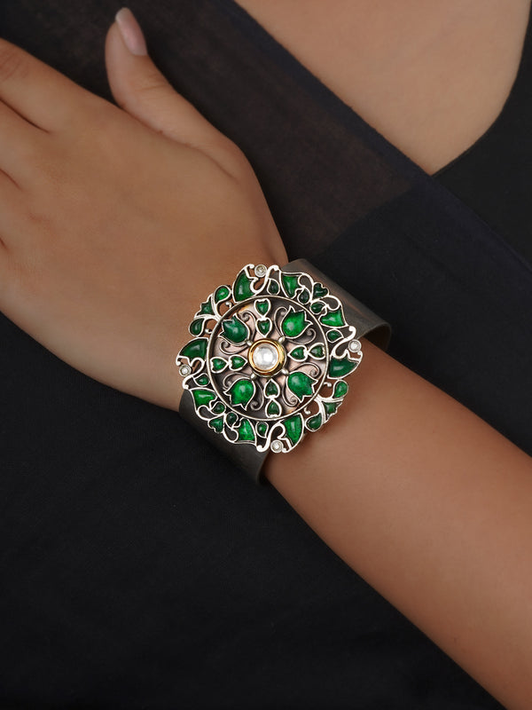 Green Color Tribal Bracelet (1 Piece) - EK-BRAC61GR