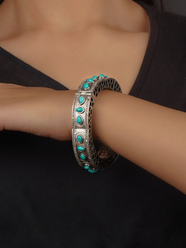 Silver Plated Tribal Bangle (1 Piece) - EK-SFBANGLE54