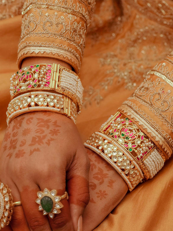 White Color Gold Plated Jadau Kundan Bangles - MB152Y