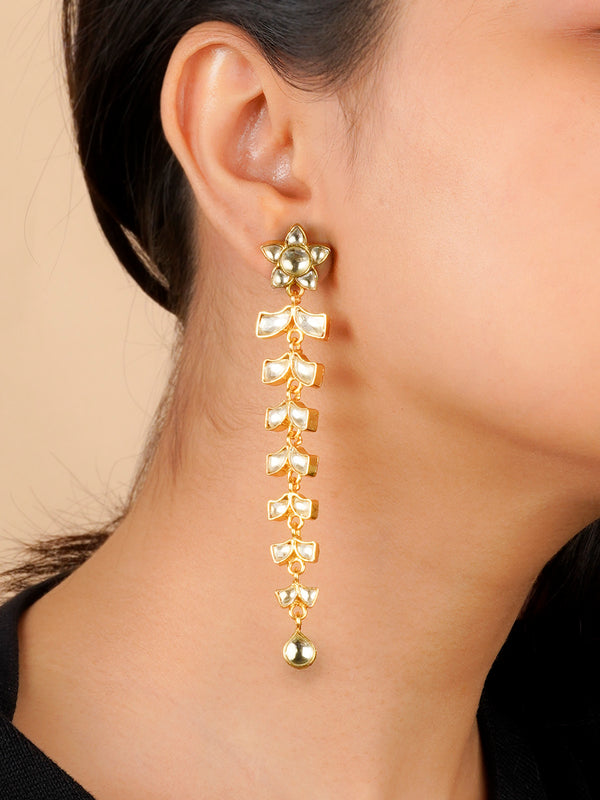 ME1082Y - White Color Gold Plated Jadau Kundan Earrings