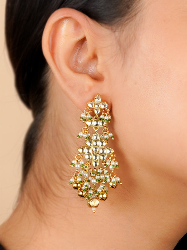 ME1086Y - White Color Gold Plated Jadau Kundan Earrings