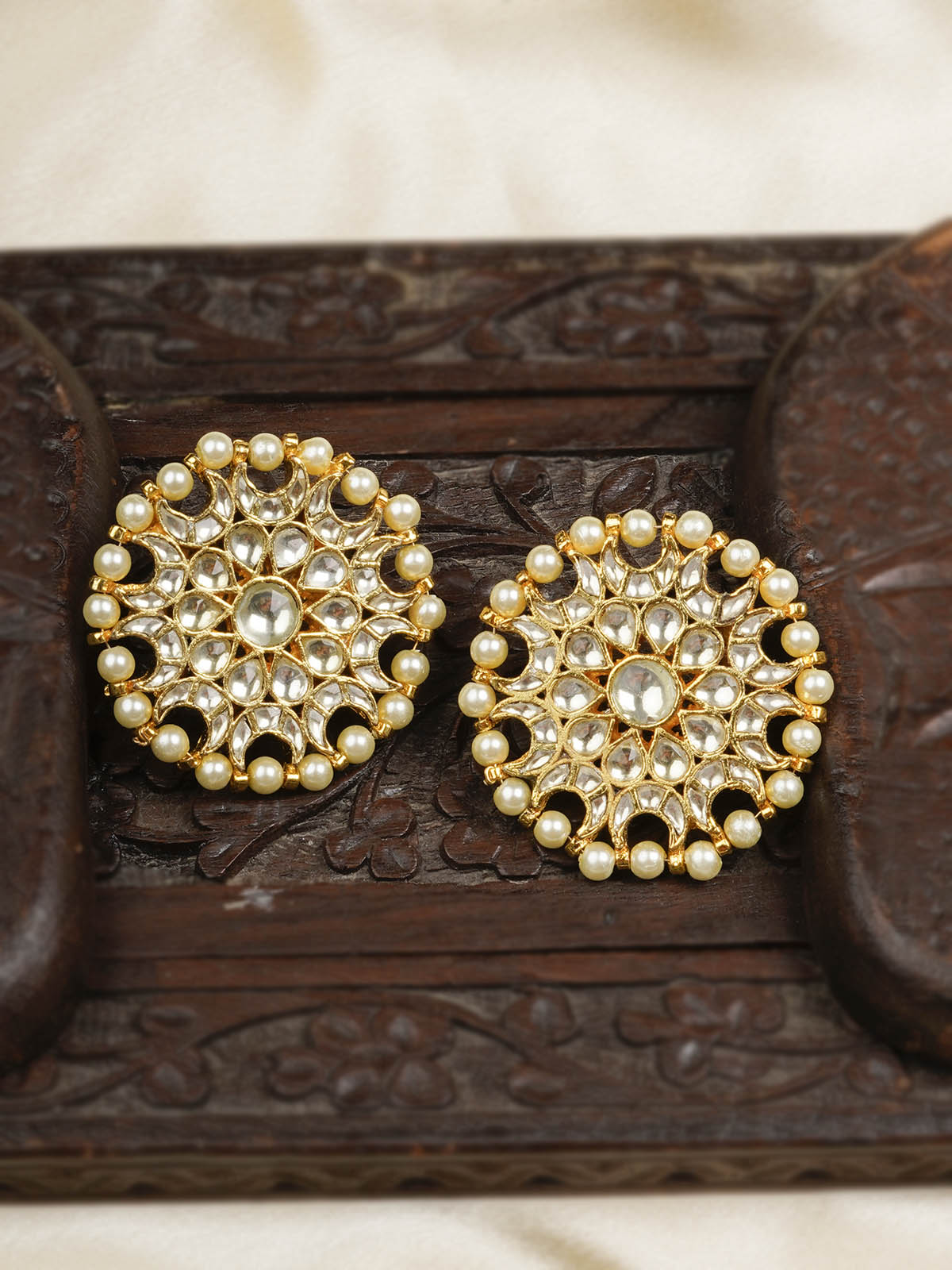 ME921Y - White Color Gold plated Jadau Kundan Earrings