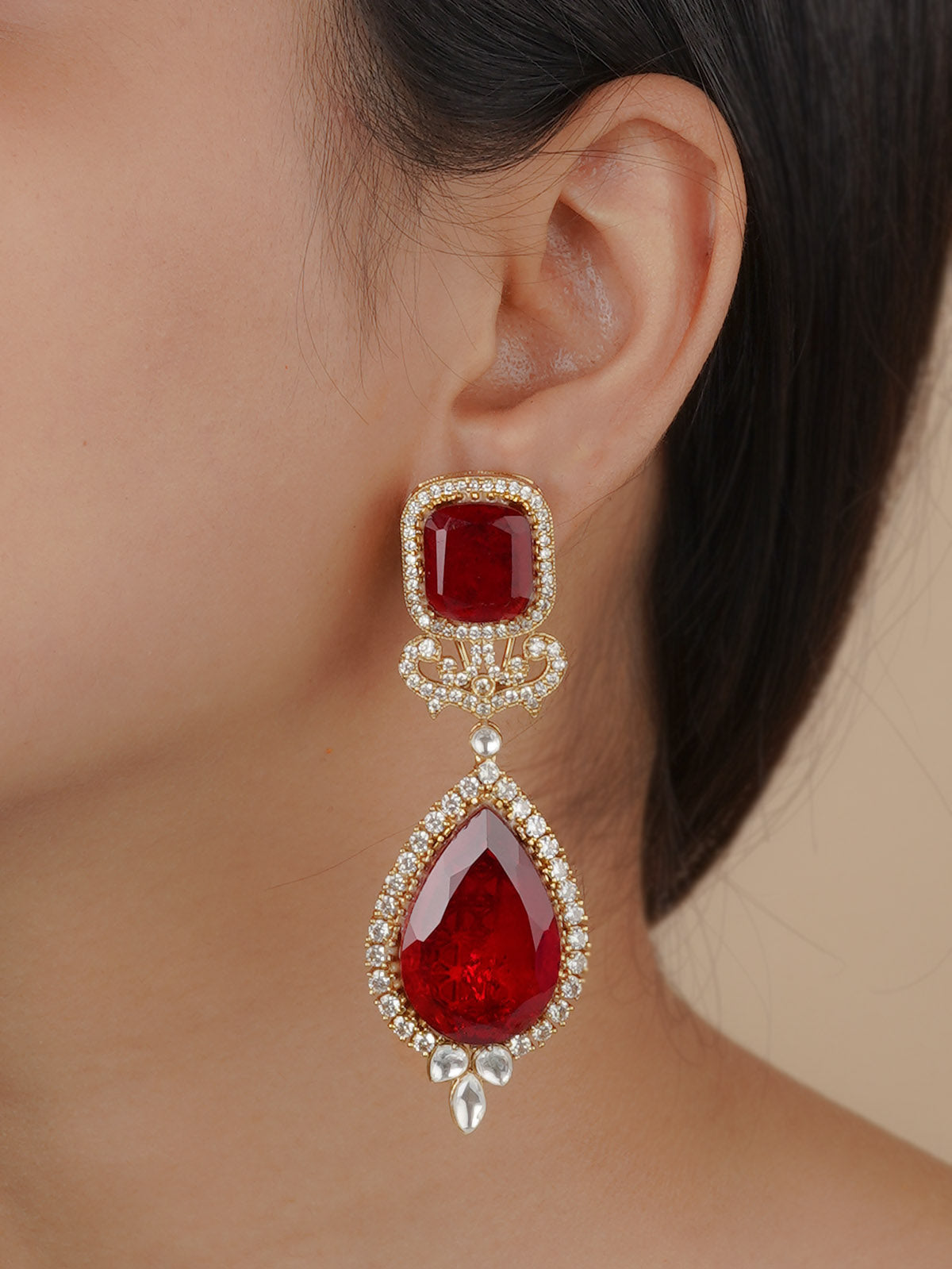 MO-EAR18P - Red Color Faux Diamond Earrings
