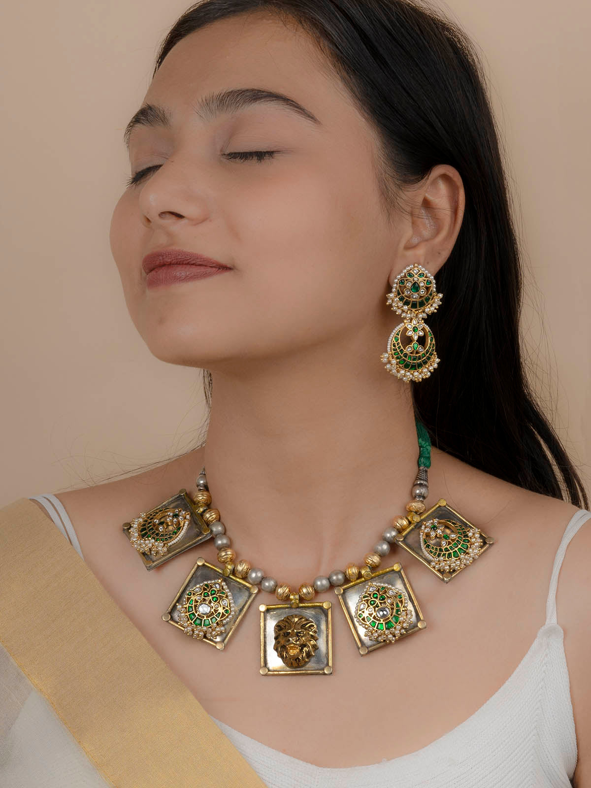 MR-S515- Green Color Gold Plated Jadau Mishr Short Necklace Set