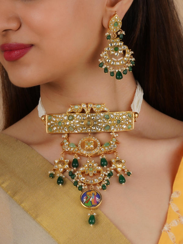 TJ-S133LGR - Green Color Gold Plated Thappa Jadau Kundan Necklace Set