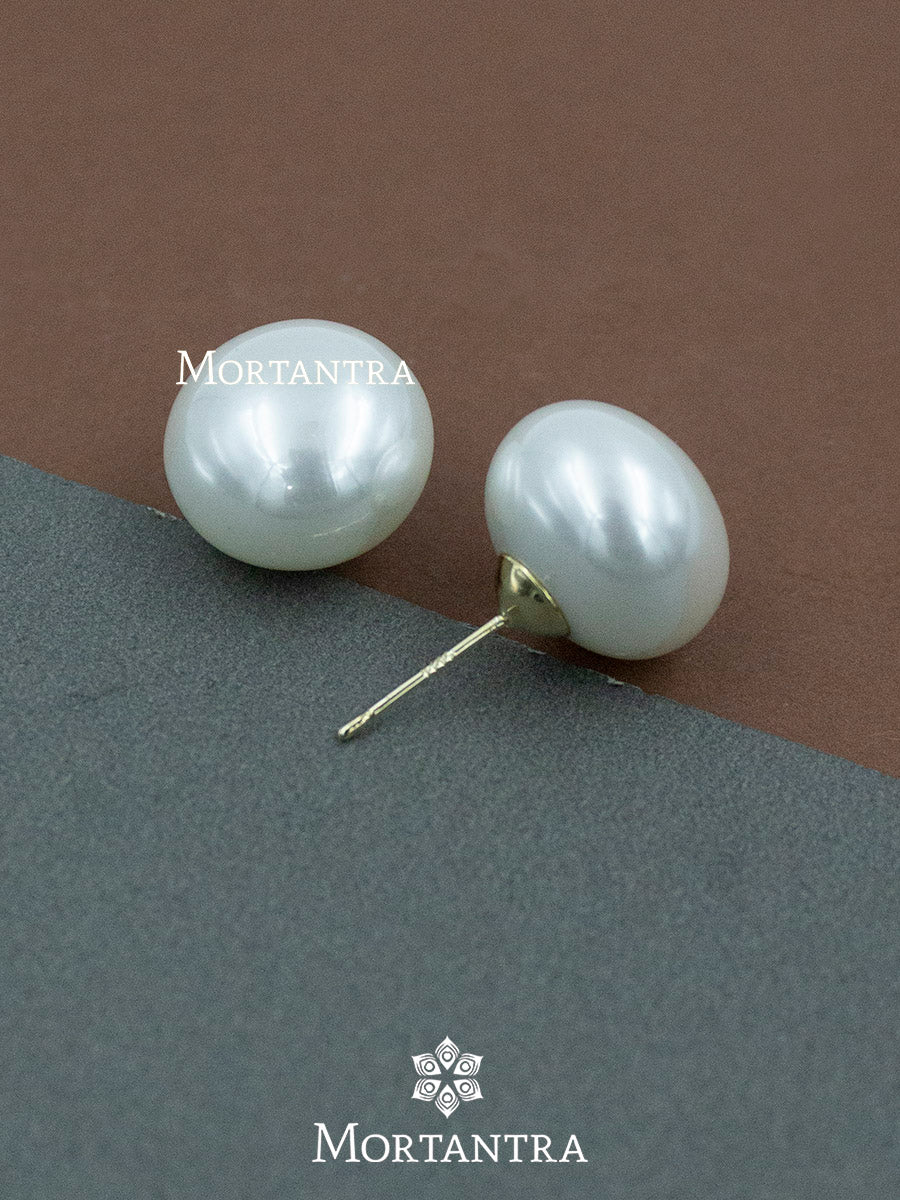 CSTEAR225 - White Color Costume Earrings