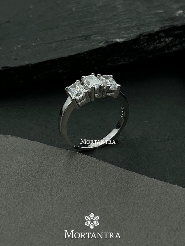 CZRNG26SL - Faux Diamond Ring
