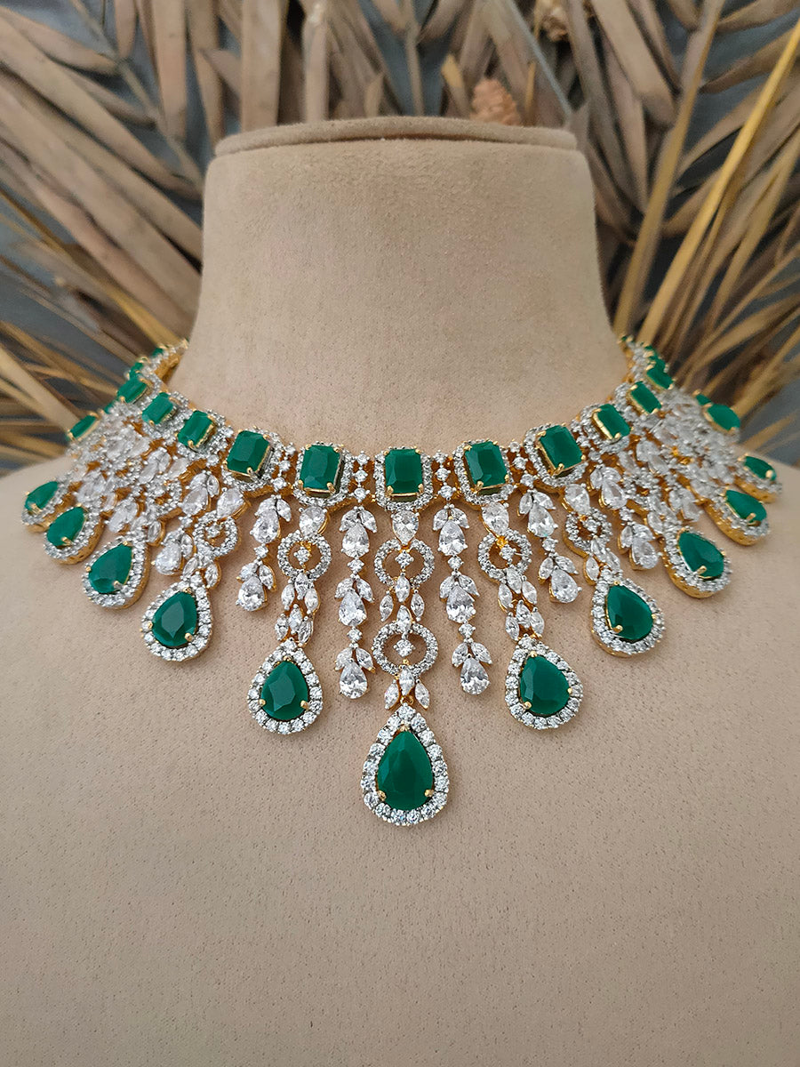 Anshi Art American Diamond And Green Stone Necklace Set at Rs 725/set |  Necklace Set in Noida | ID: 20172919691