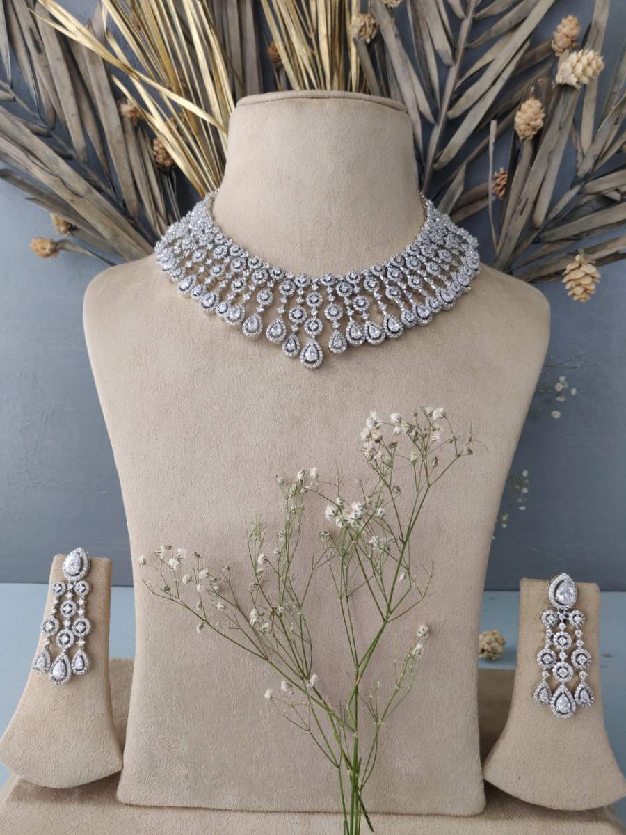 White Diamond Necklace Set
