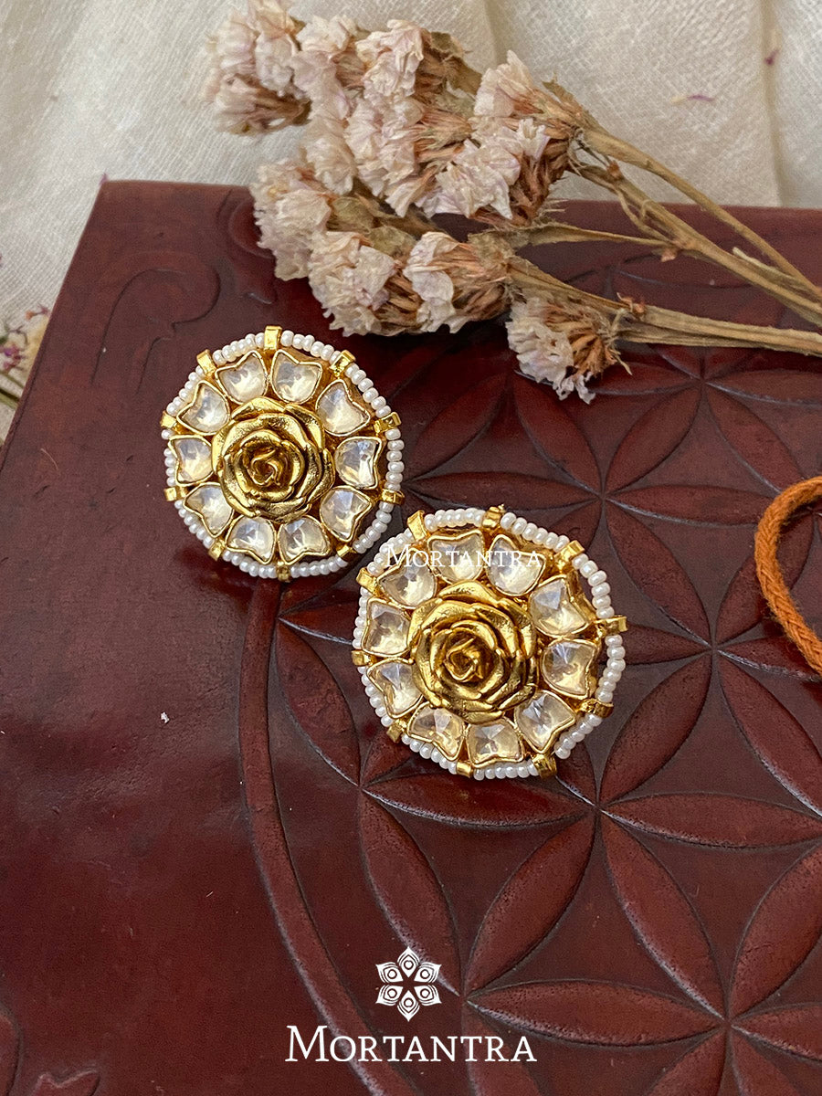 ME821Y - White Color Gold Plated Jadau Kundan Earrings